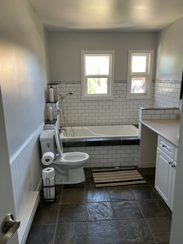 Decluttering and Organizing Cleaning Services Coquitlam